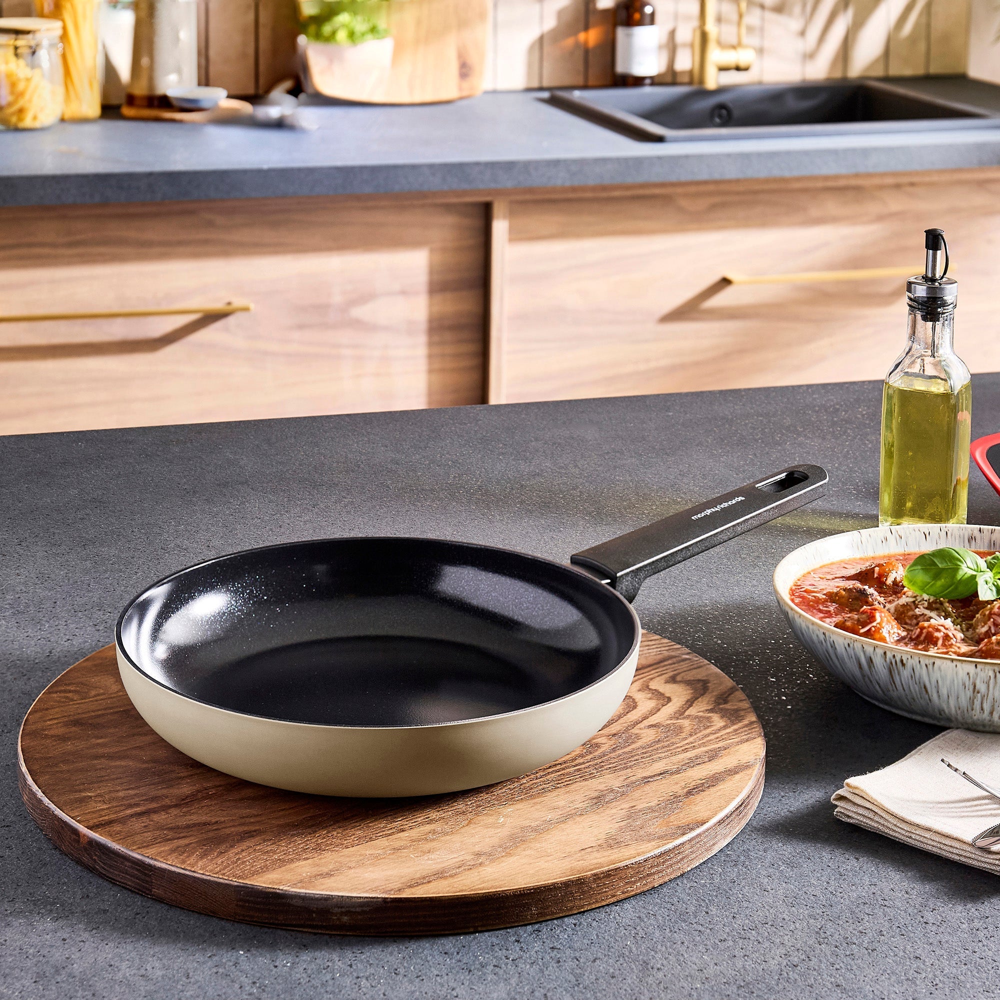 24cm Recycled Aluminium Frying Pan - Cream