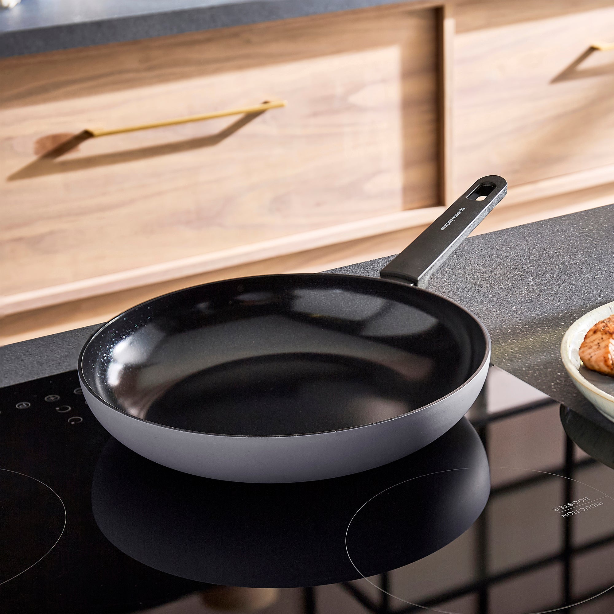 28cm Recycled Aluminium Frying Pan and Slotted and Solid Turner Set