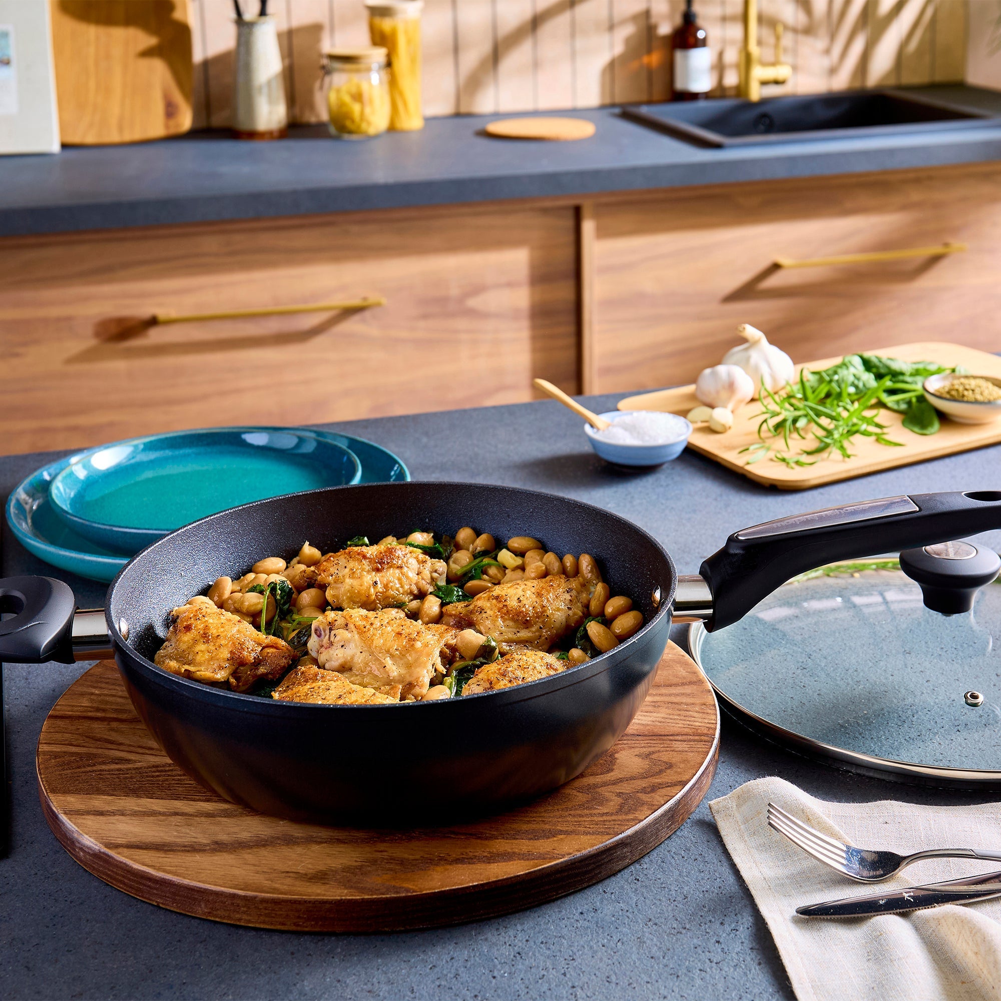 28cm Forged Aluminium Lidded Saute Pan