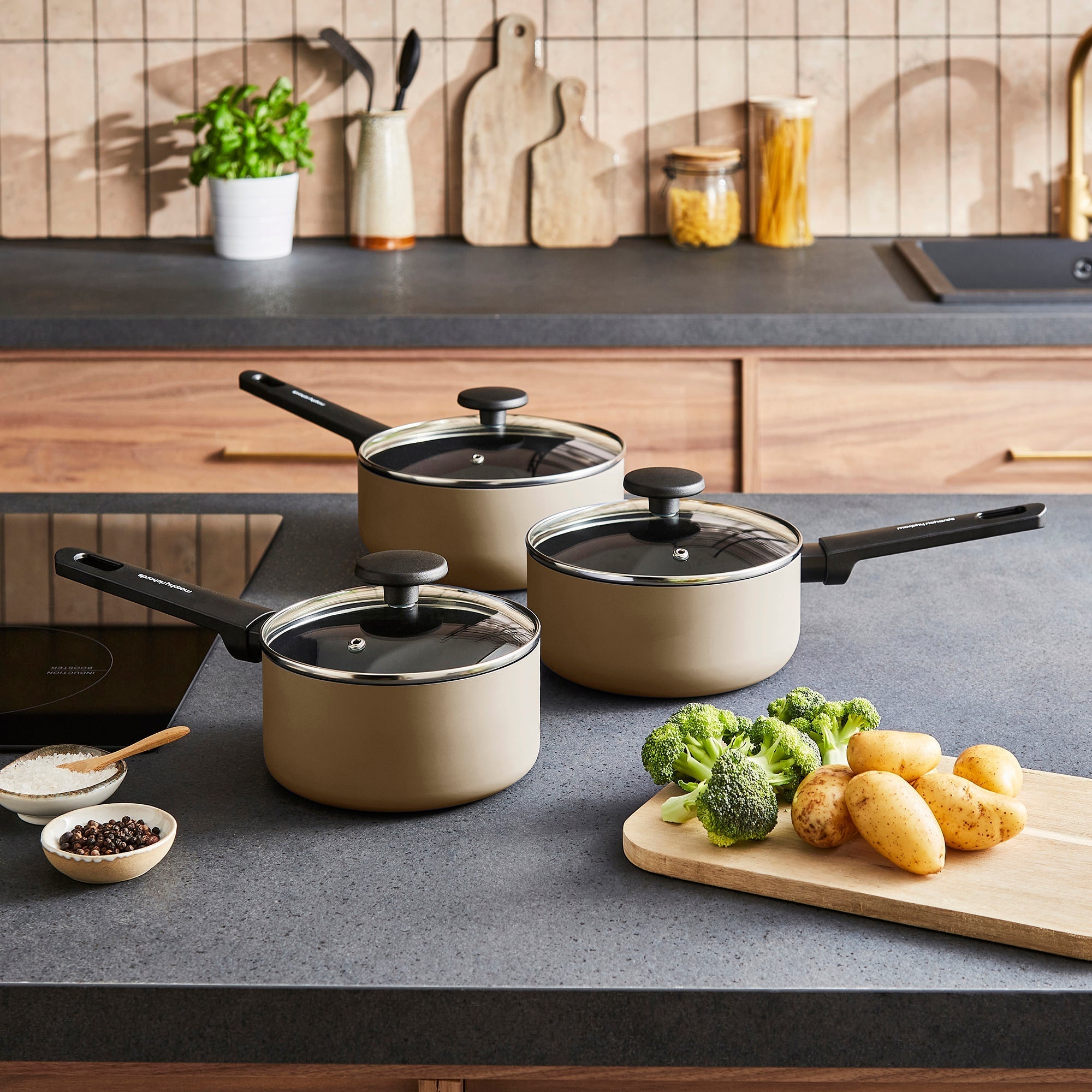 3 Piece Recycled Aluminium Saucepan Set - Cream