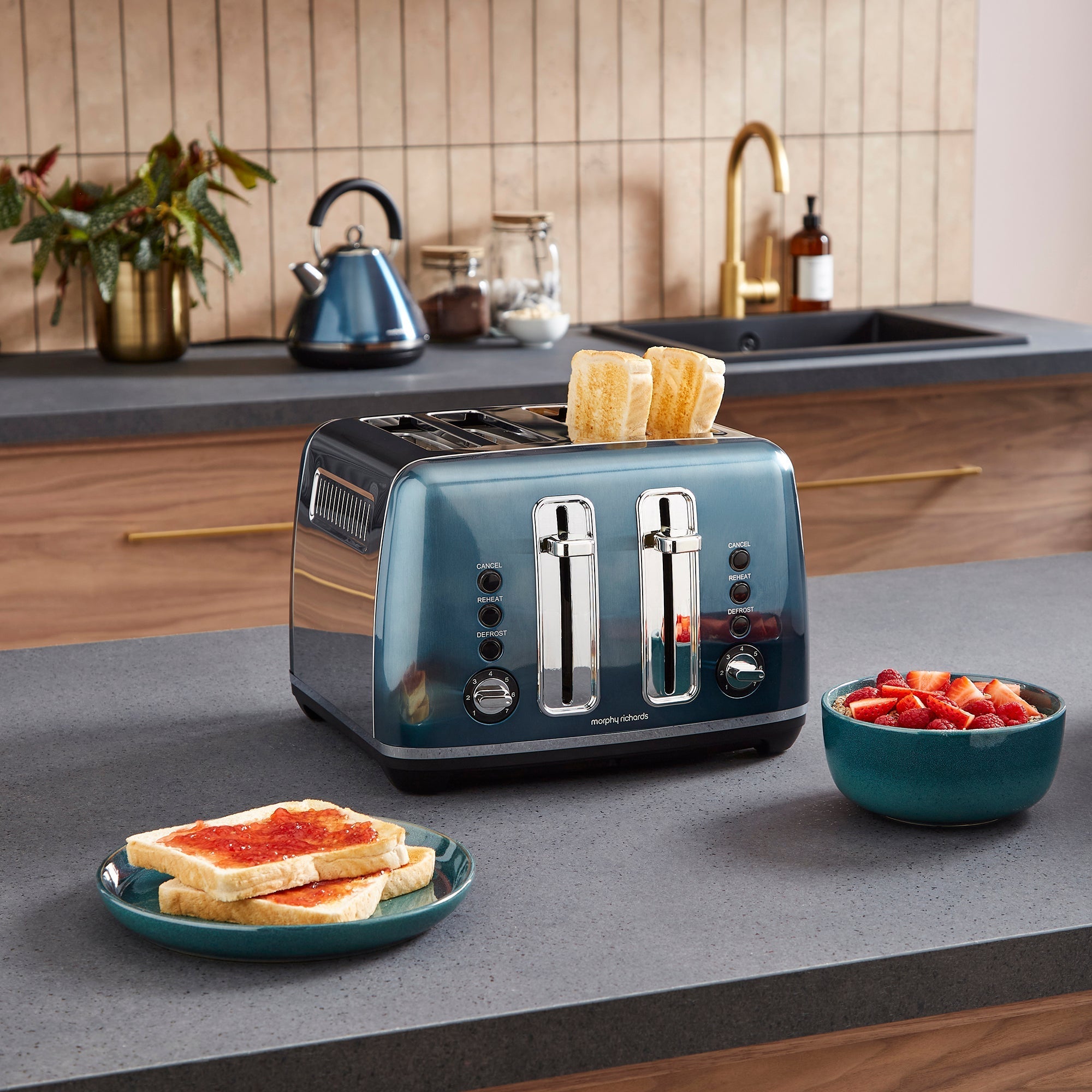 Accents 4-Slice Toaster - Blue