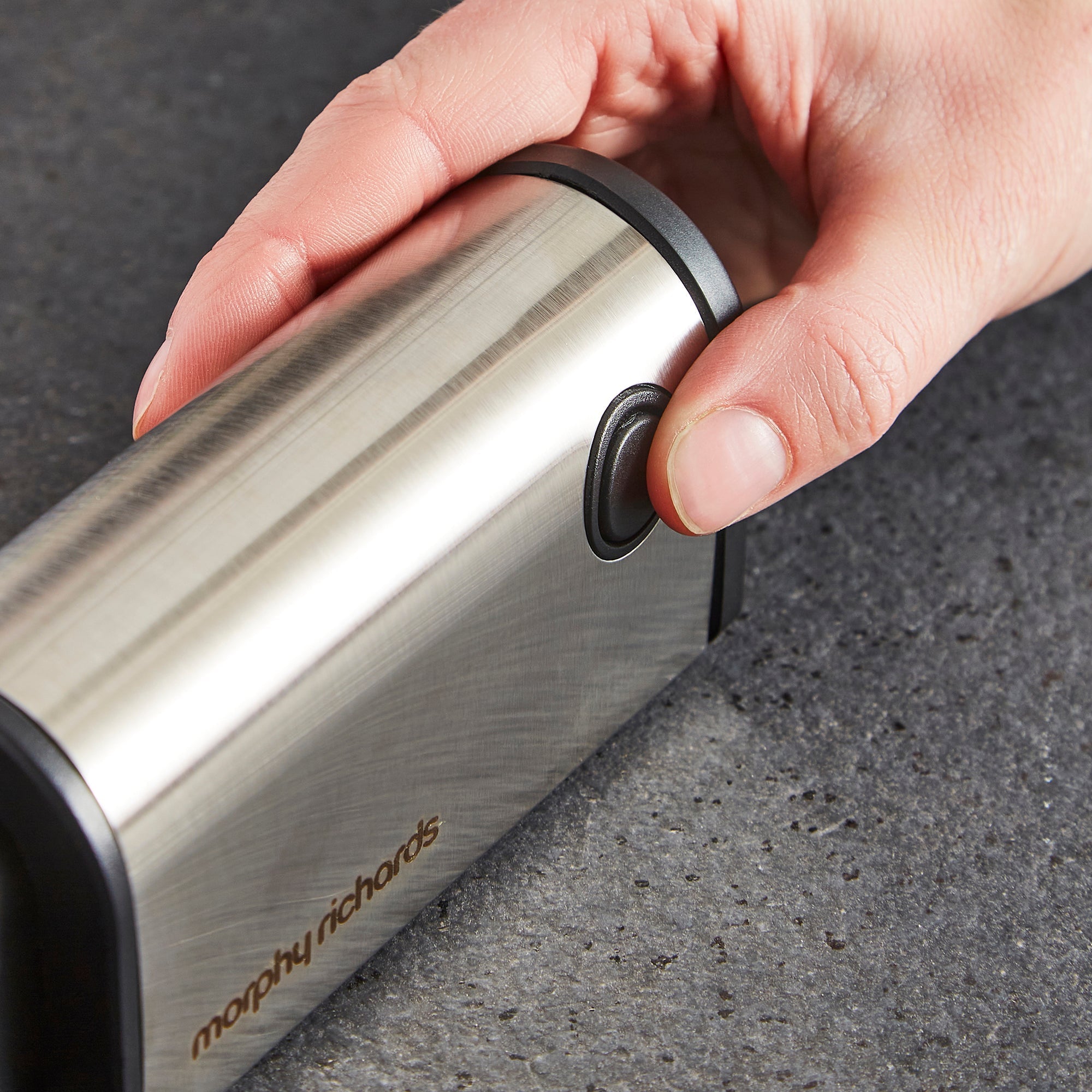 4 in 1 Retractable Knife and Scissor Sharpener