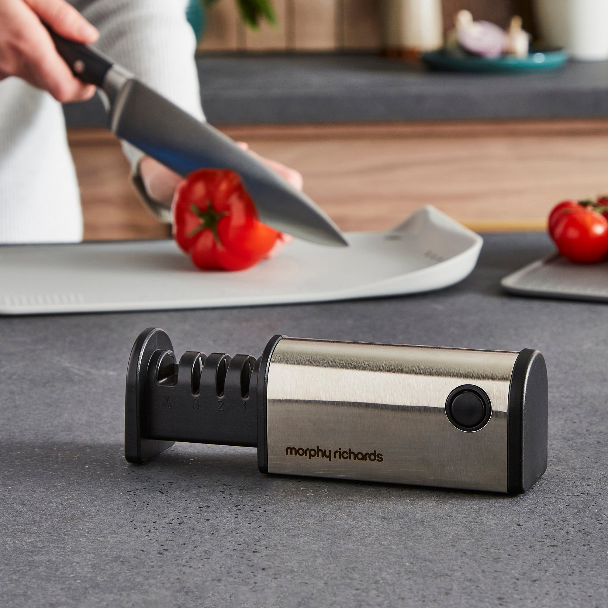 4 in 1 Retractable Knife and Scissor Sharpener