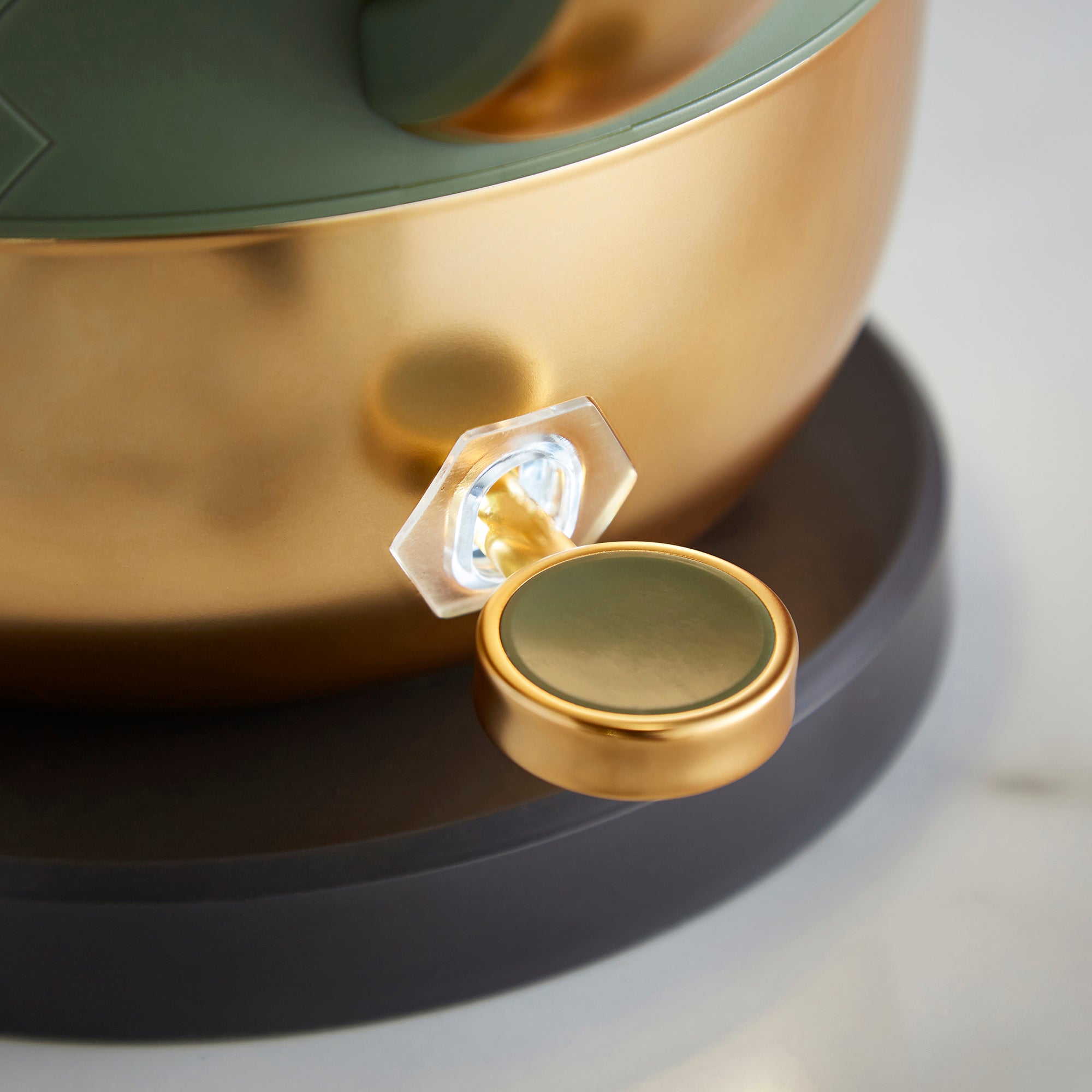 Cassini 1.7L Jug Green Kettle - Olivine