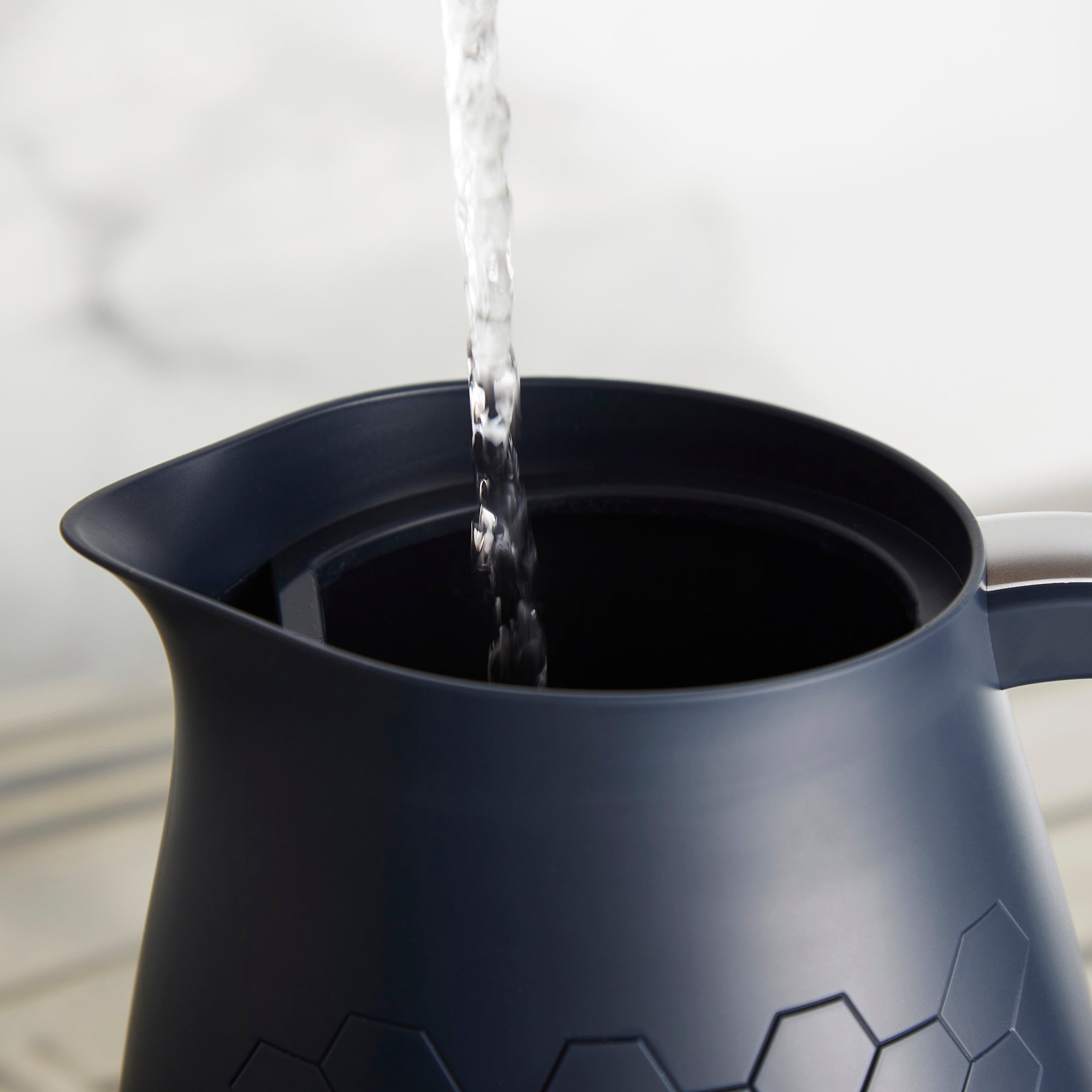 Cassini 1.7L Jug Navy Kettle - Outer Space