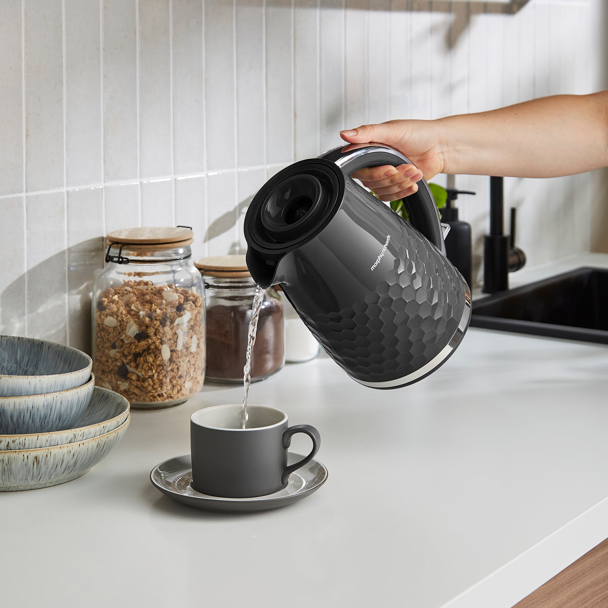 Hive Black Kettle and Toaster Set