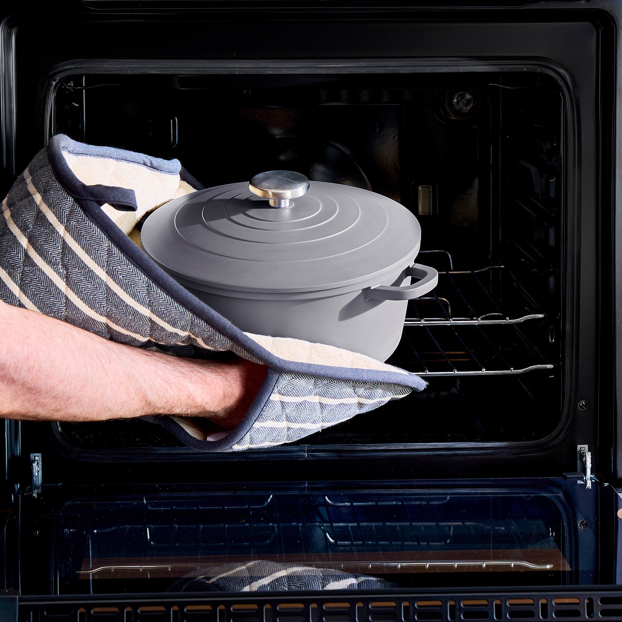 24cm Cast Aluminium Casserole Dish - Grey