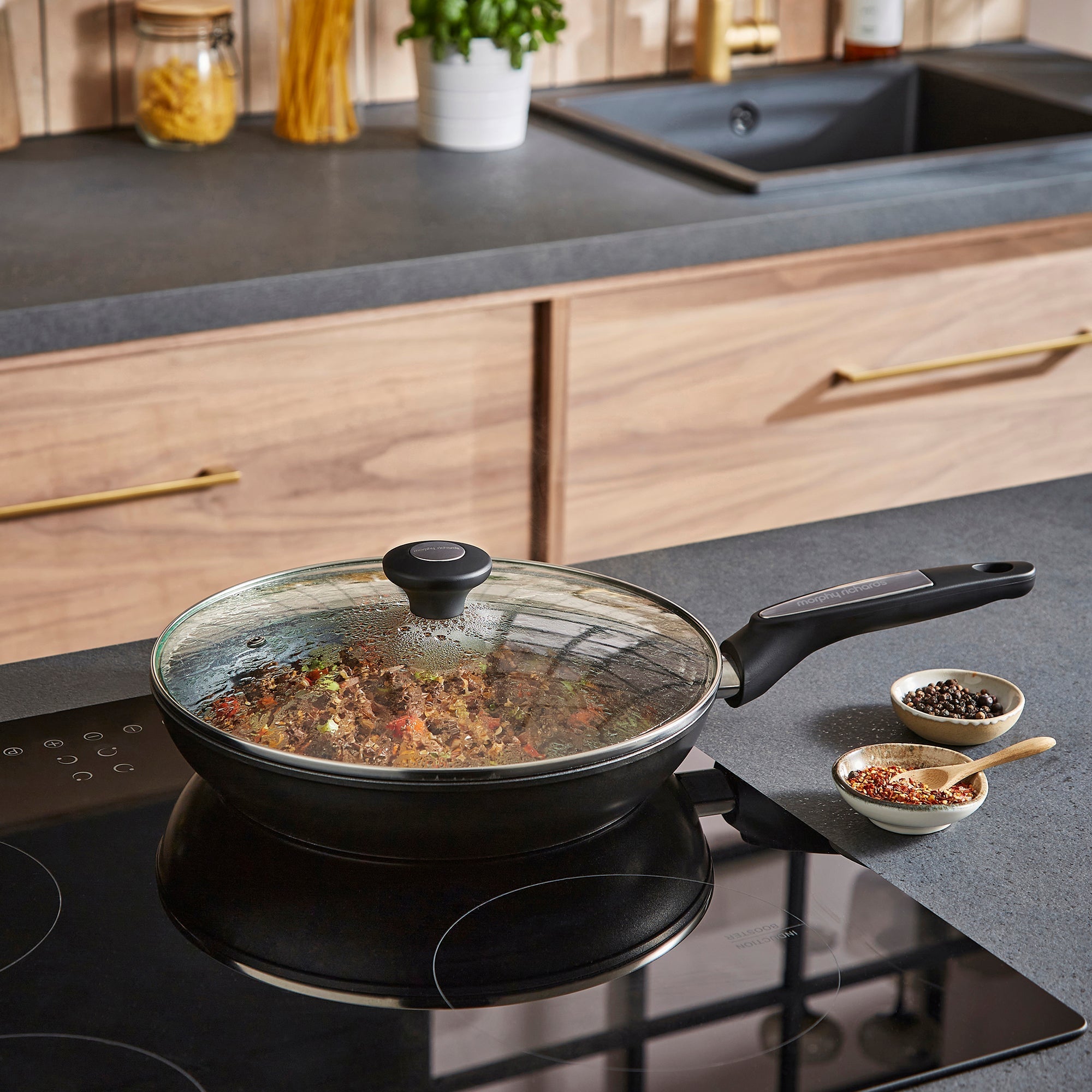 28cm Forged Aluminium Ceramica Lidded Frying Pan