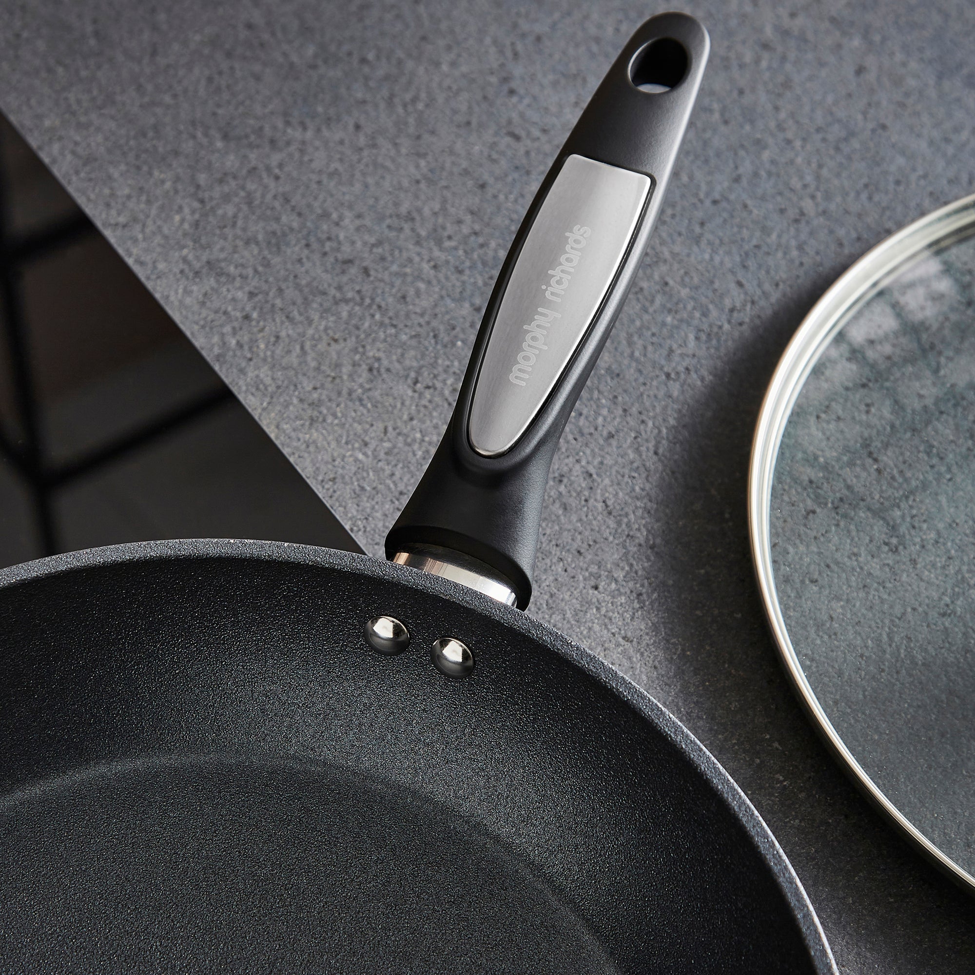 28cm Forged Aluminium Ceramica Lidded Frying Pan