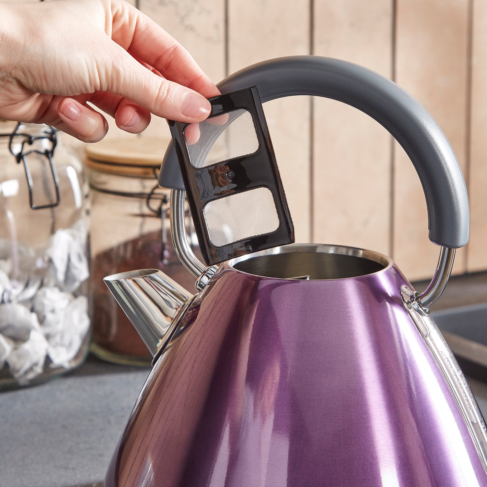 Accents 1.5L Pyramid Kettle - Purple