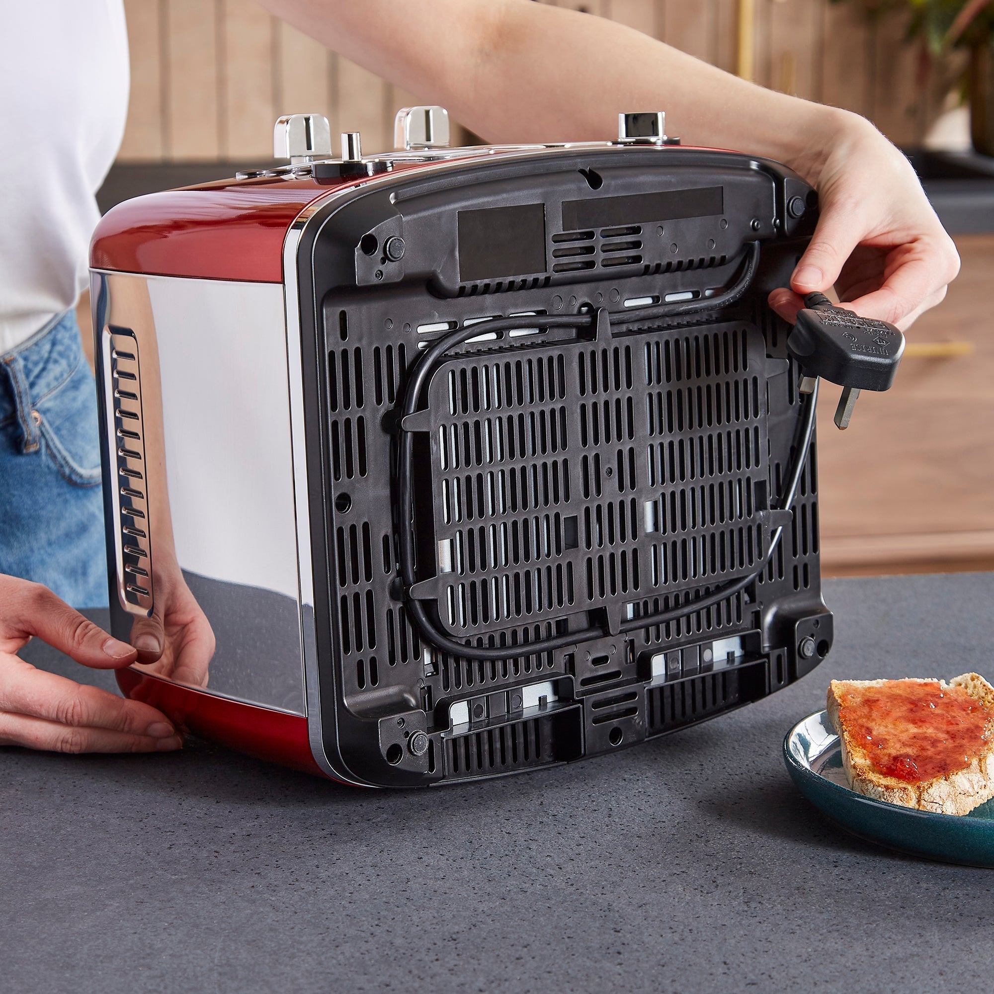 Accents 4-Slice Toaster - Red