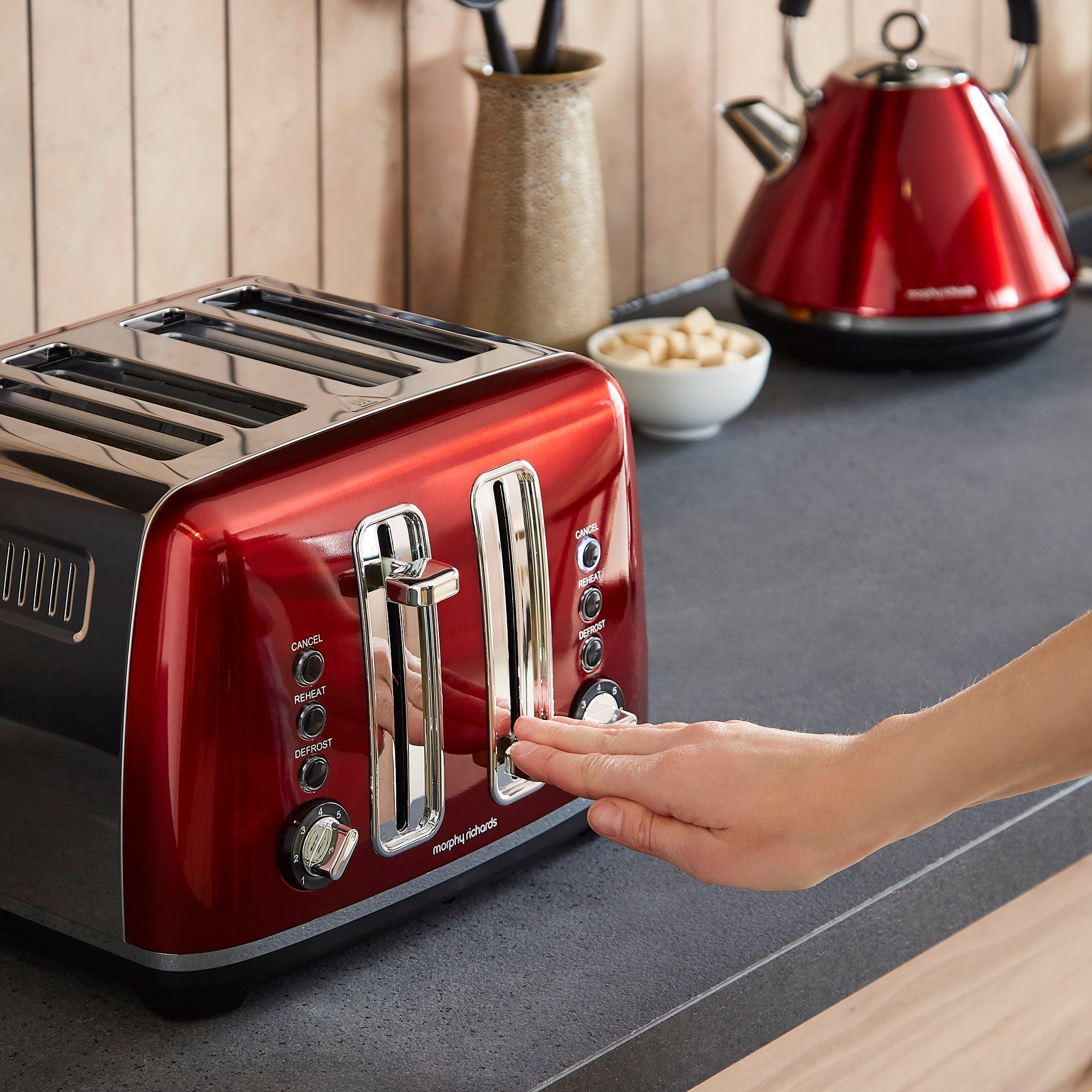 Accents 4-Slice Toaster - Red