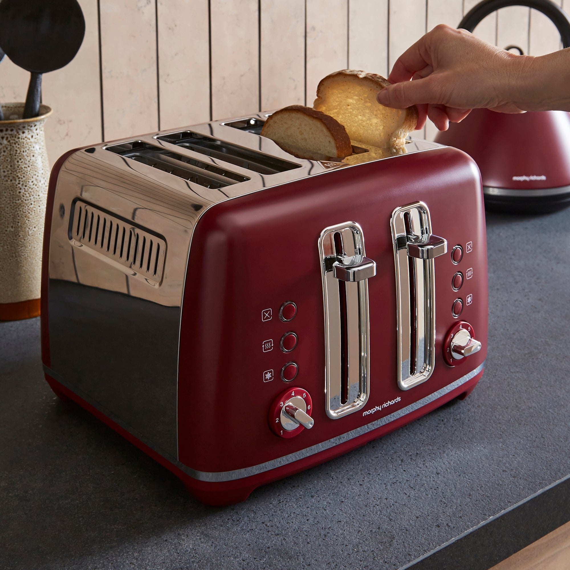Limited Edition Accents 4-Slice Toaster - Rhubarb