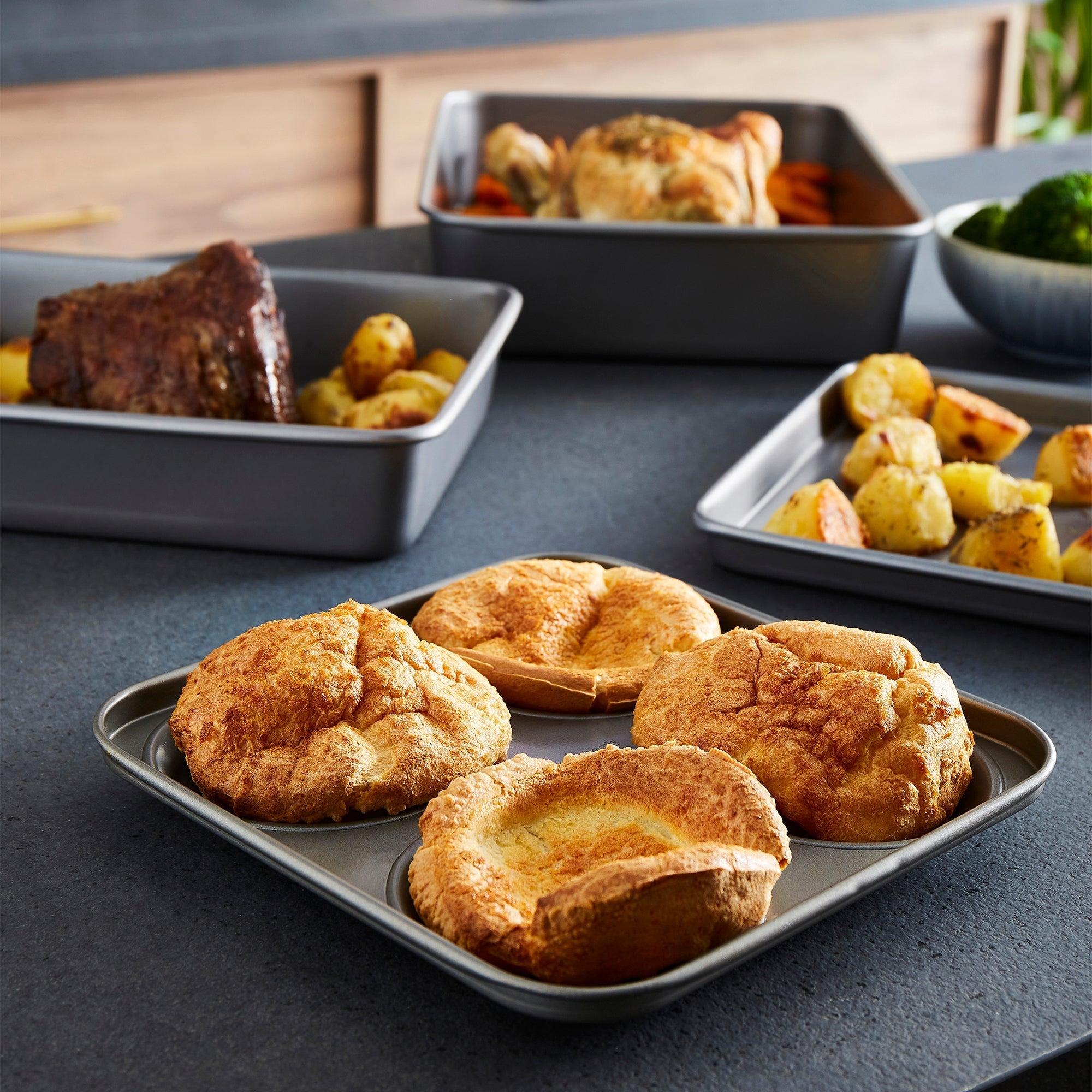 Yorkshire Pudding Tray, Oven Tray and Roasting Tin Set