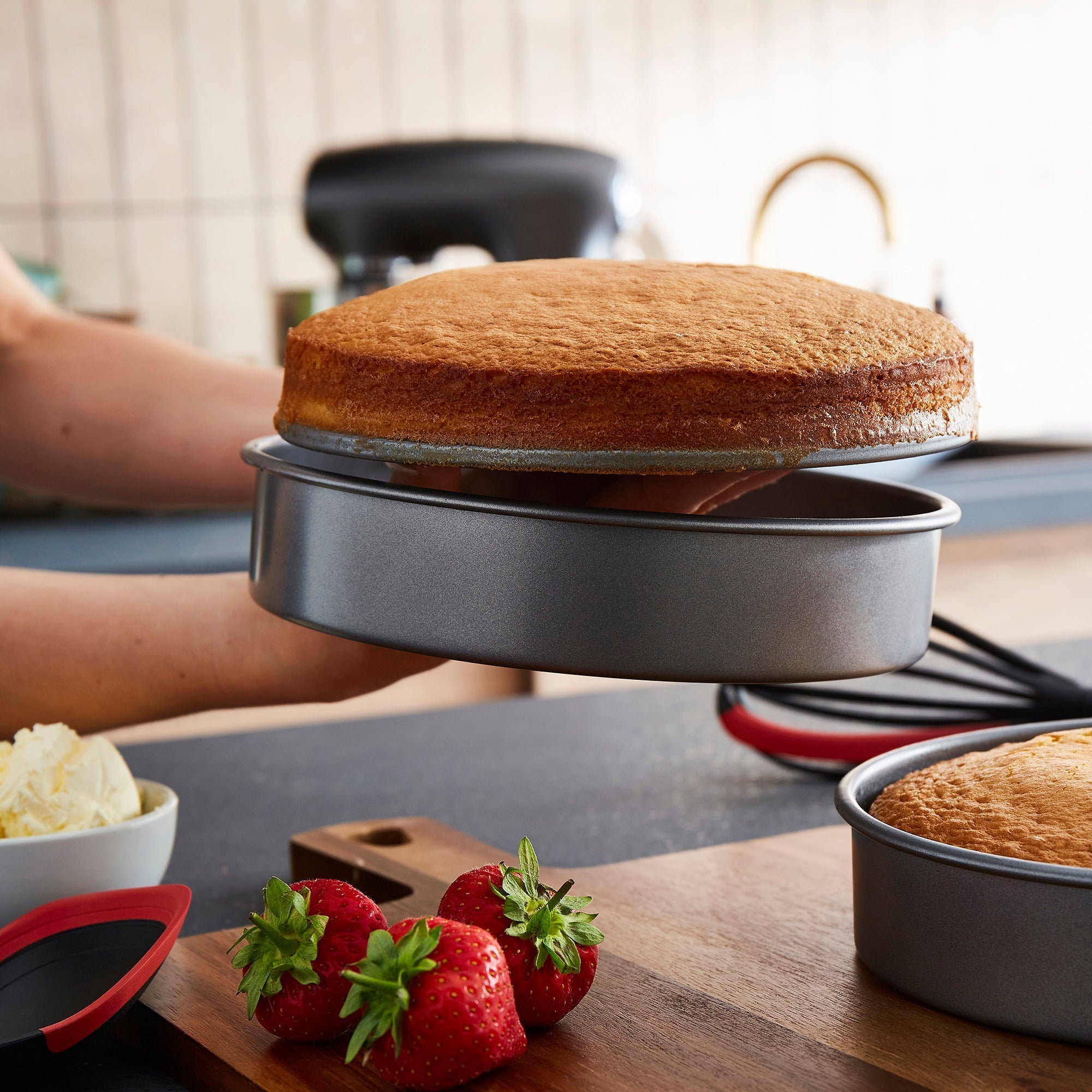 Loose Base Shallow Cake Tin Set