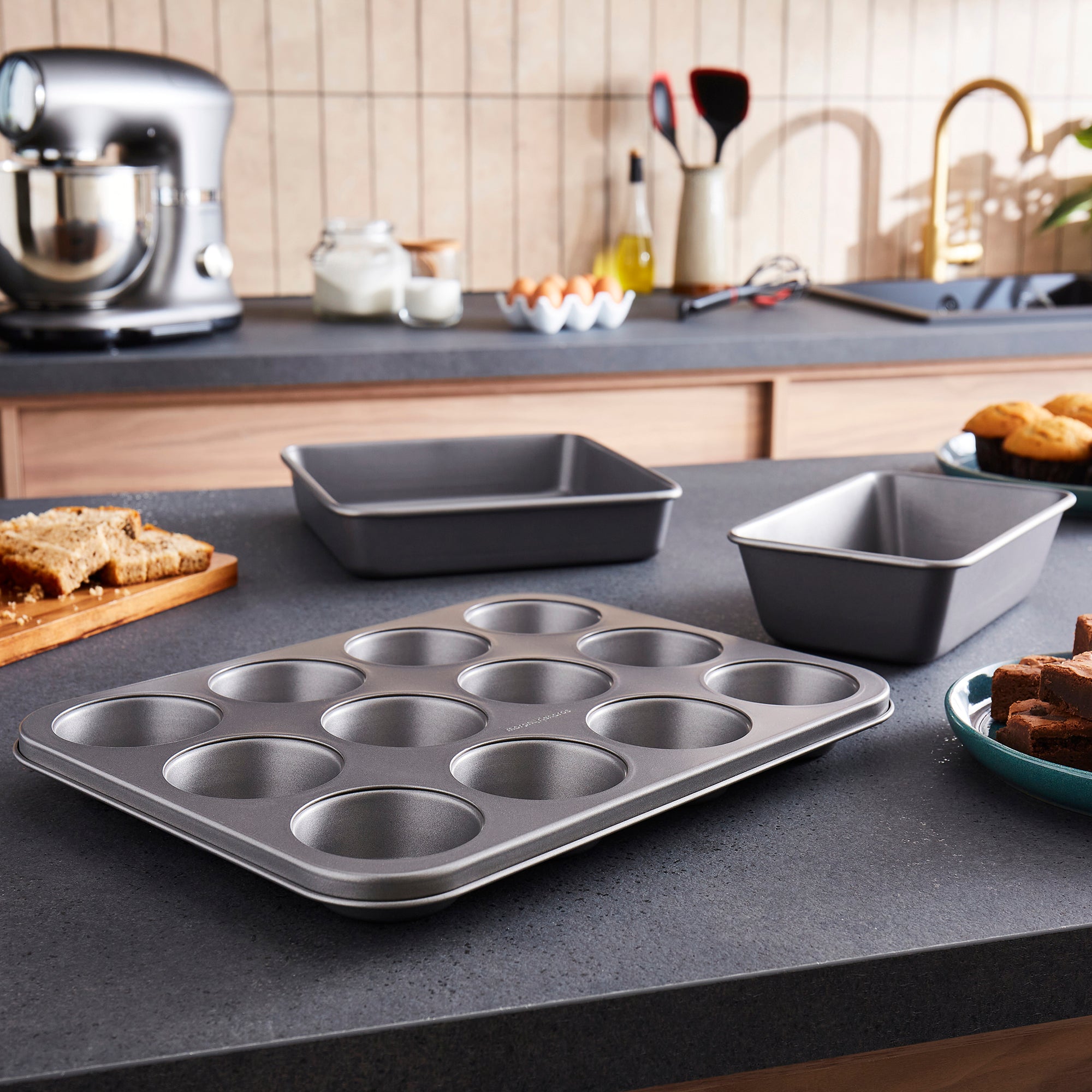 Muffin Tin, Square Cake Tin and 2lb Loaf Tin Set