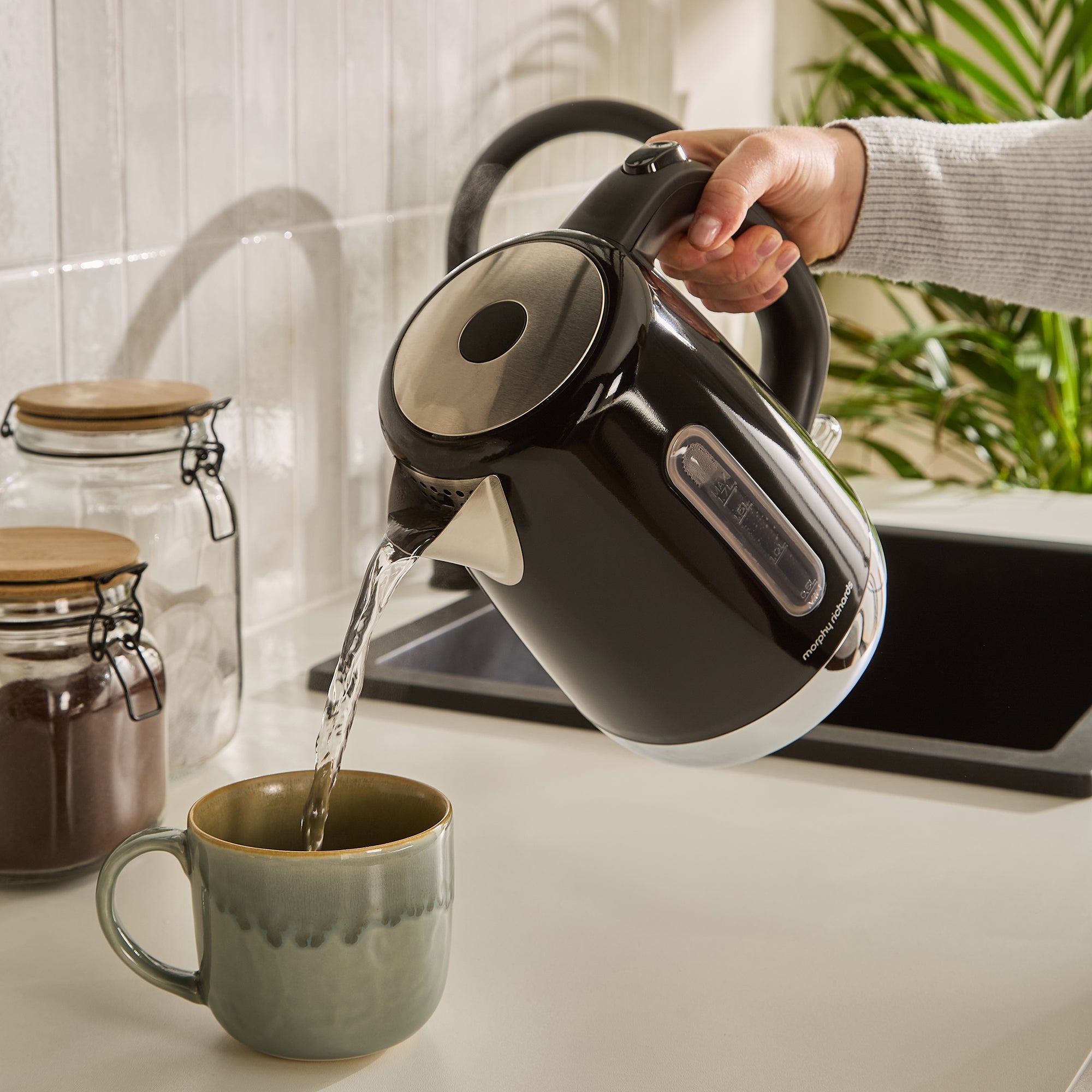 Equip Black Kettle and Toaster Set