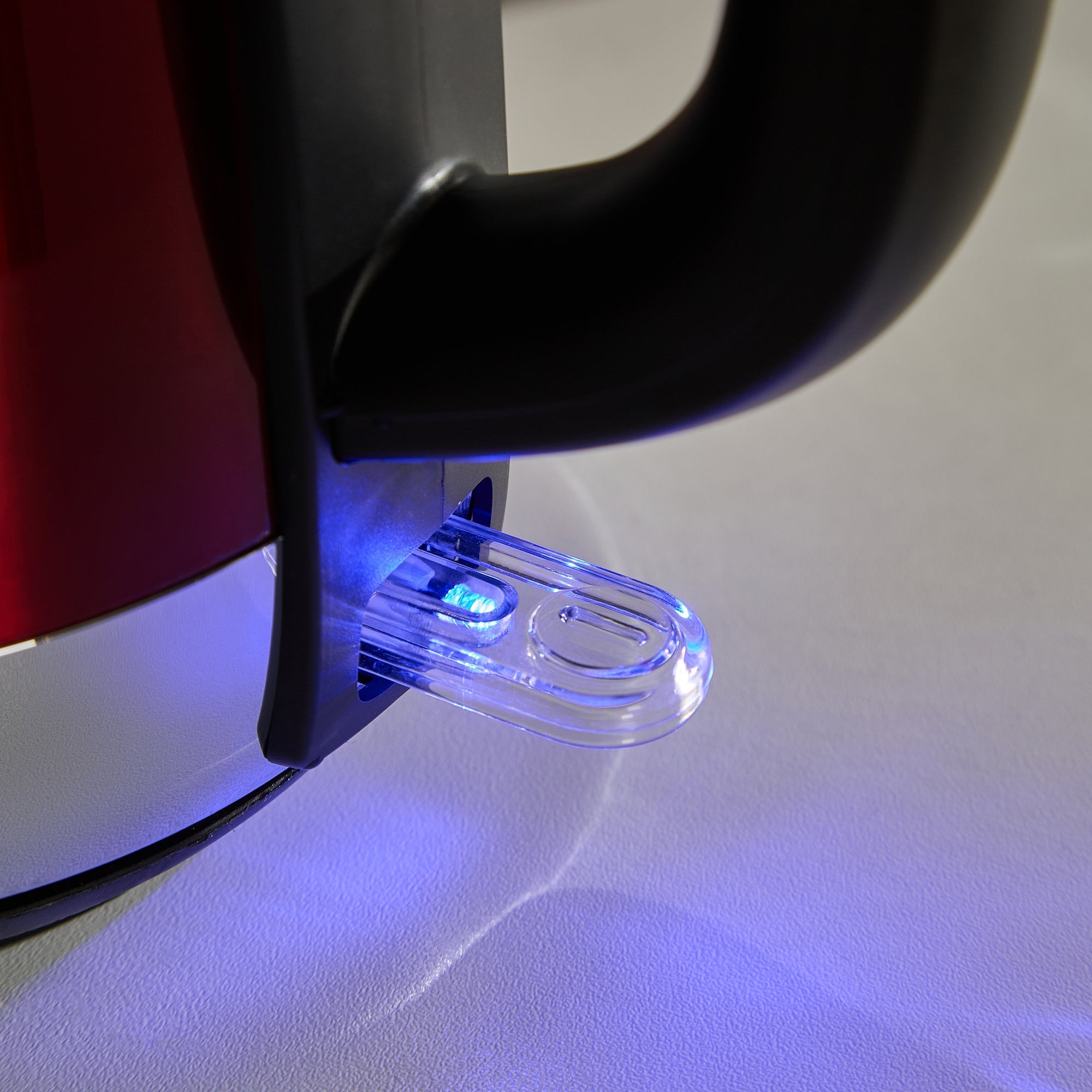 Equip Morphy Metalic Red Kettle and Toaster Set