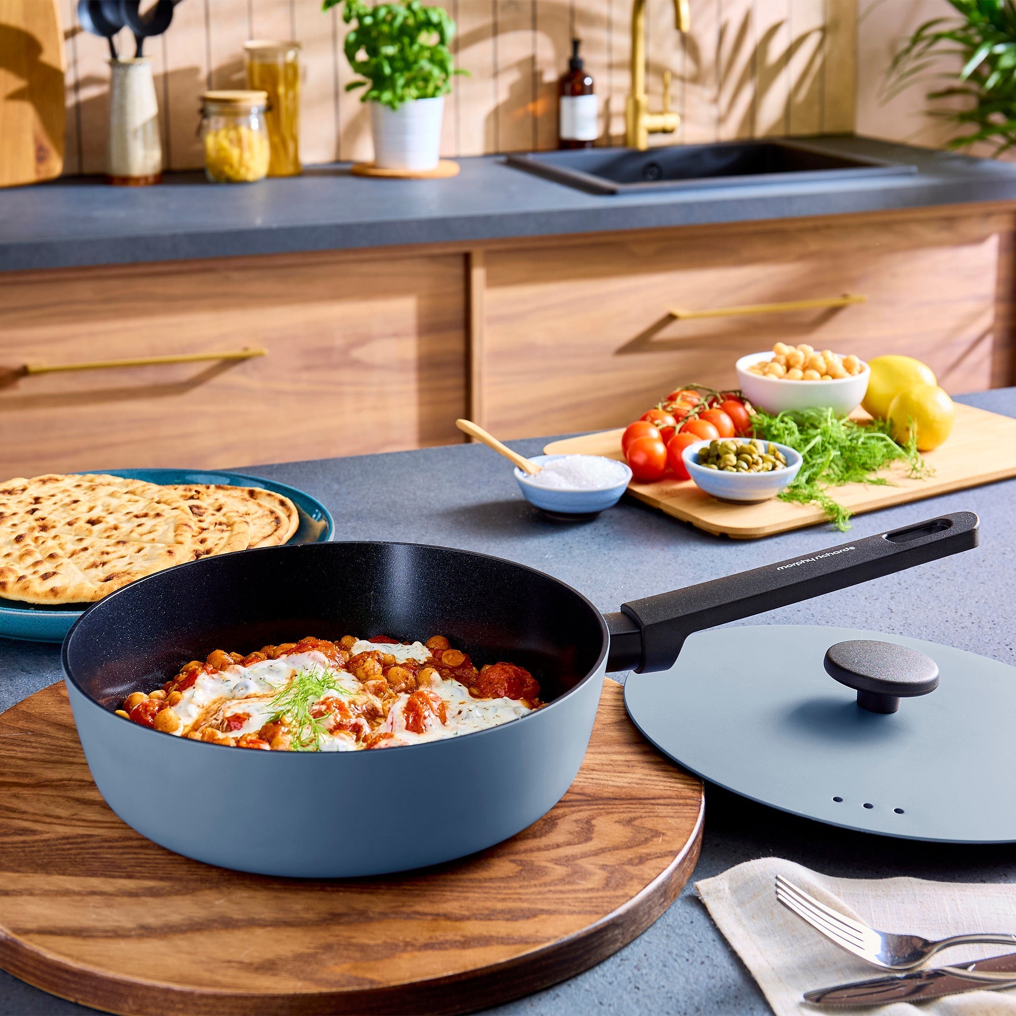 20cm Cast Aluminium Casserole Dish Blue & 24cm Forged Aluminium Saute Pan Set - Blue