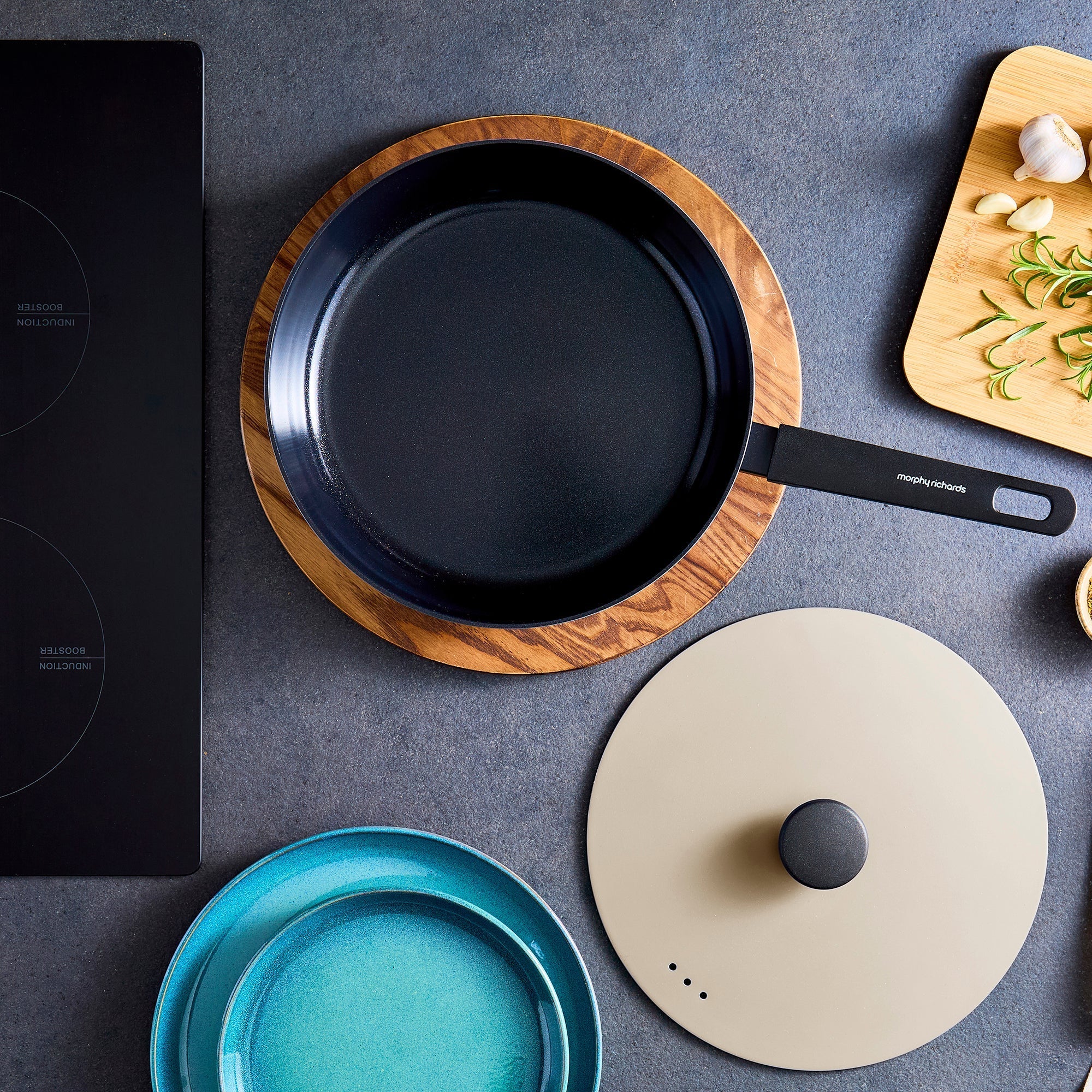 28cm Forged Aluminium Saute Pan - Cream