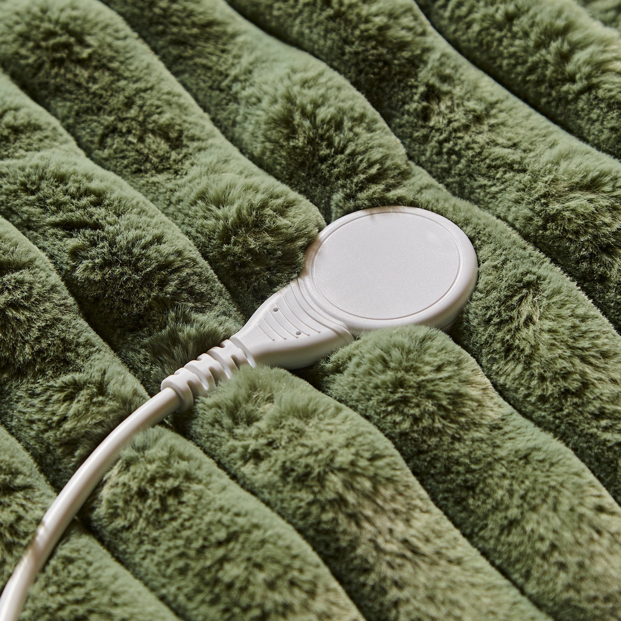 EverCosy Small Luxury Striped Fleece Electric Heated Throw - Green