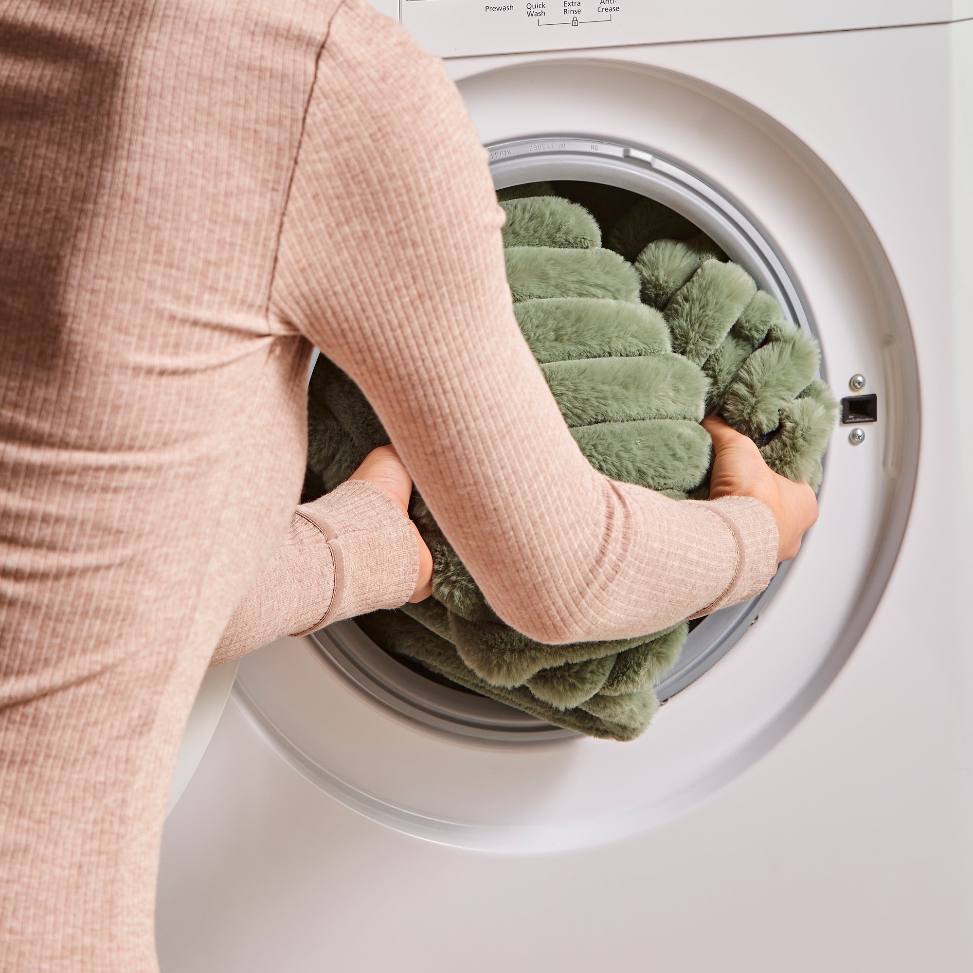 EverCosy Large Luxury Striped Fleece Electric Heated Throw - Green