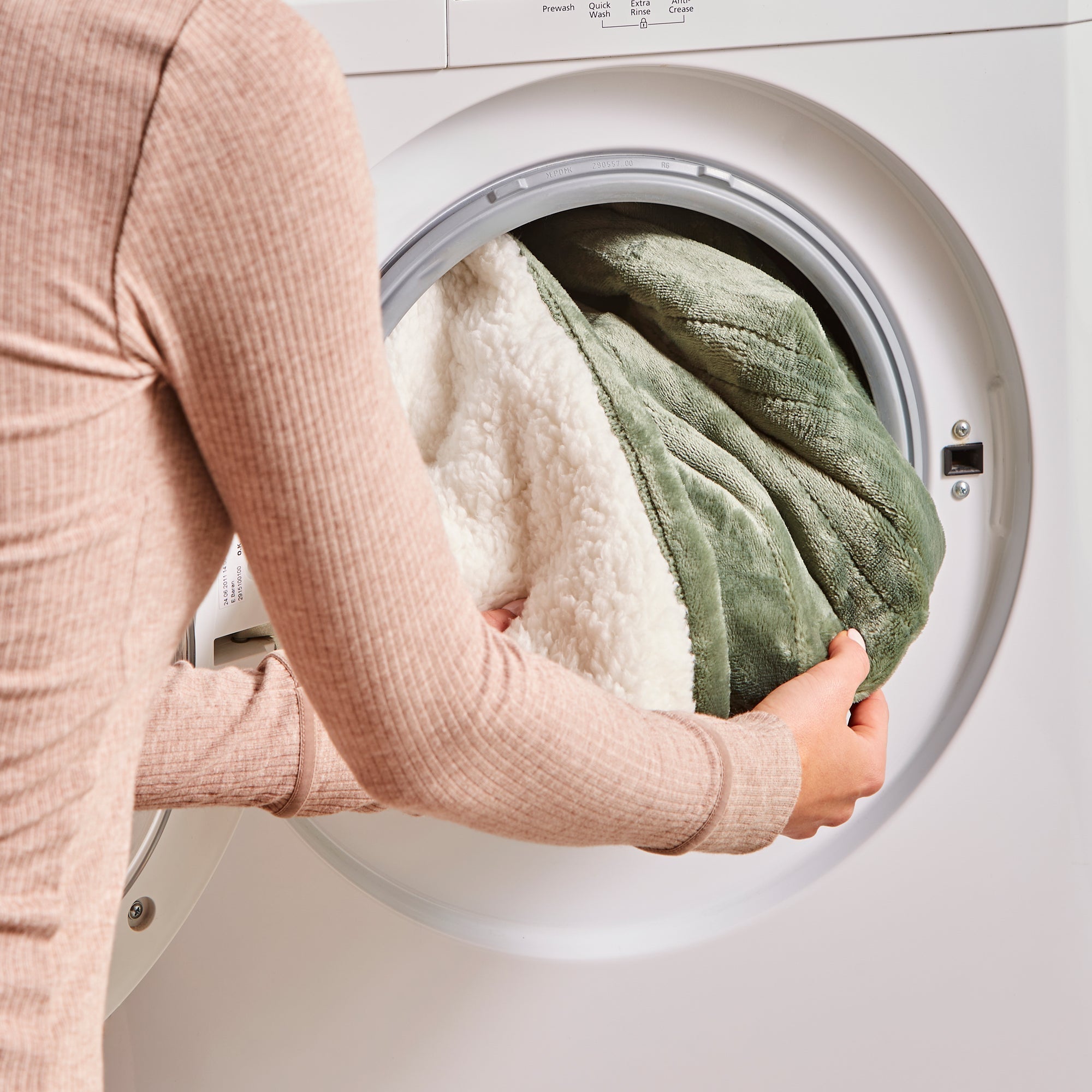 EverCosy Large Fleece Electric Heated Throw - Green