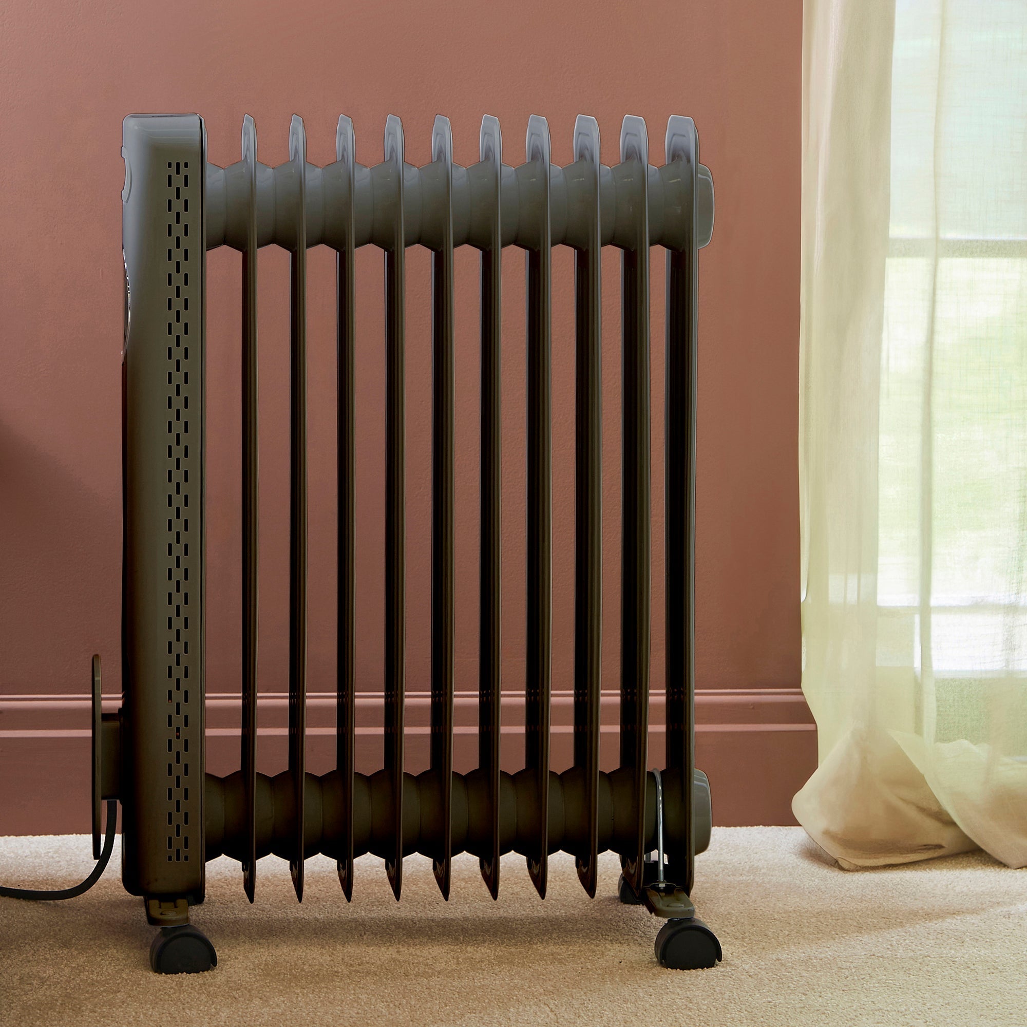 HeatFlux 2.5kw Digital Oil Filled Radiator with Remote Control - Grey