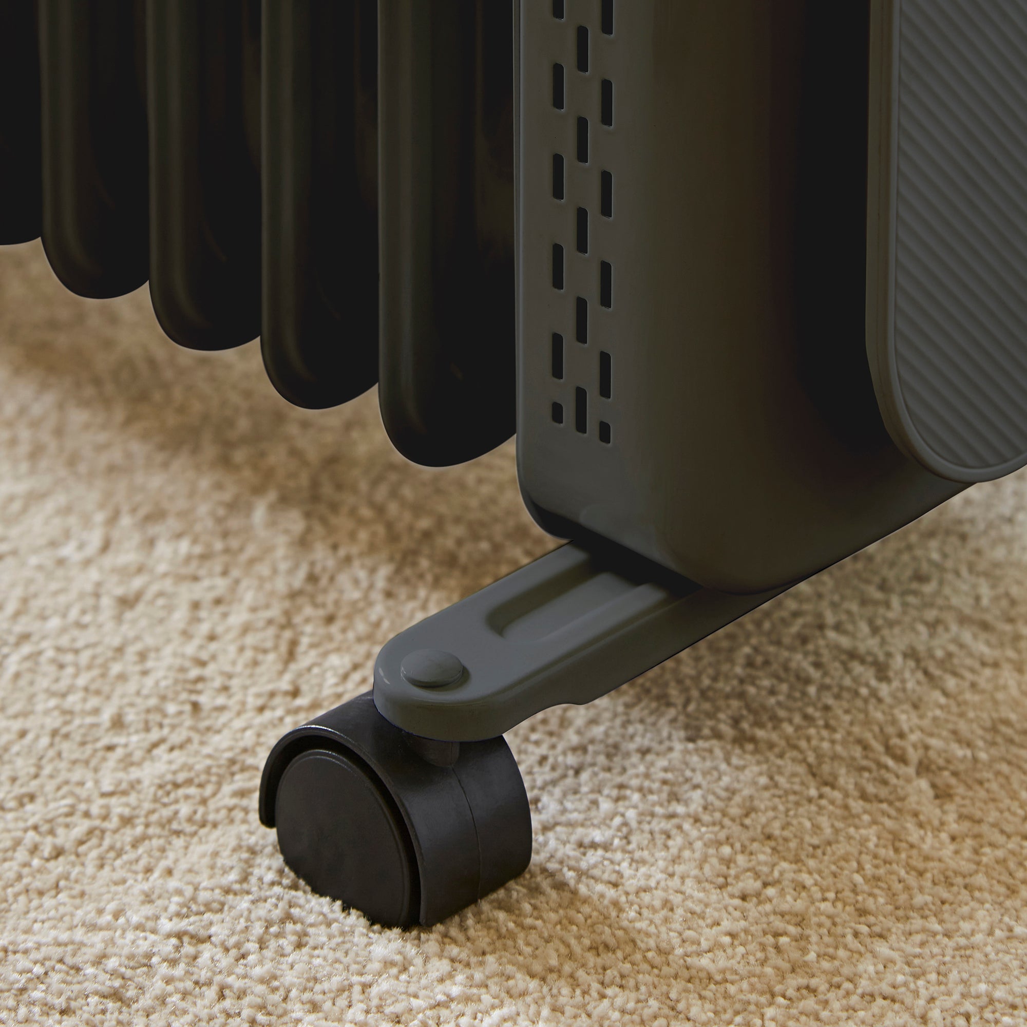 HeatFlux 2kw Digital Oil Filled Radiator with Remote Control - Grey