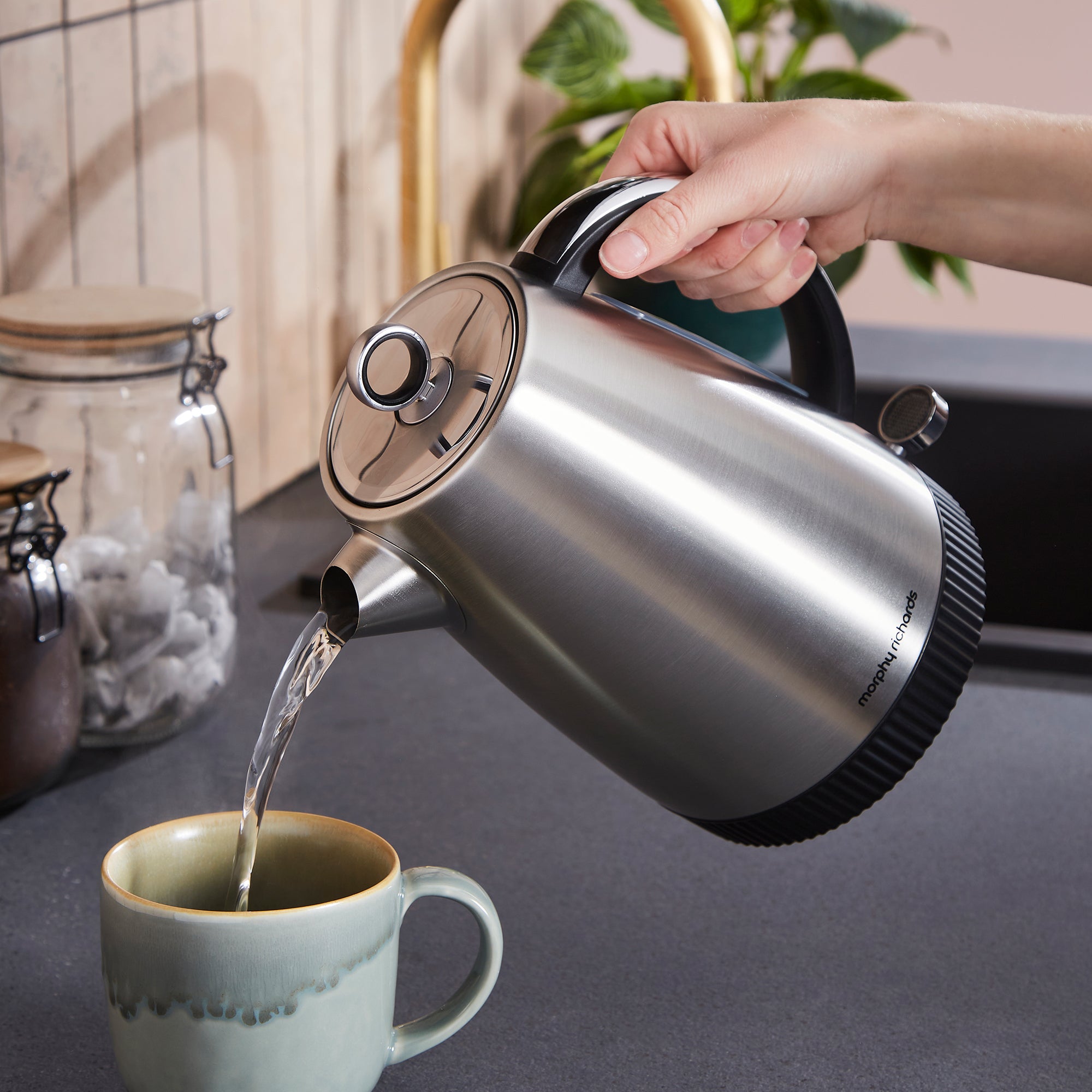 Mexborough 1.7L Jug Kettle - Black