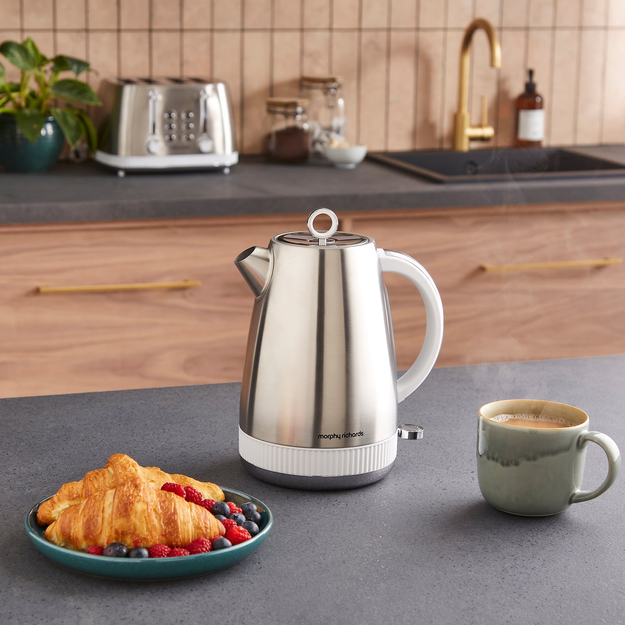 Mexborough 1.7L Jug Kettle - White