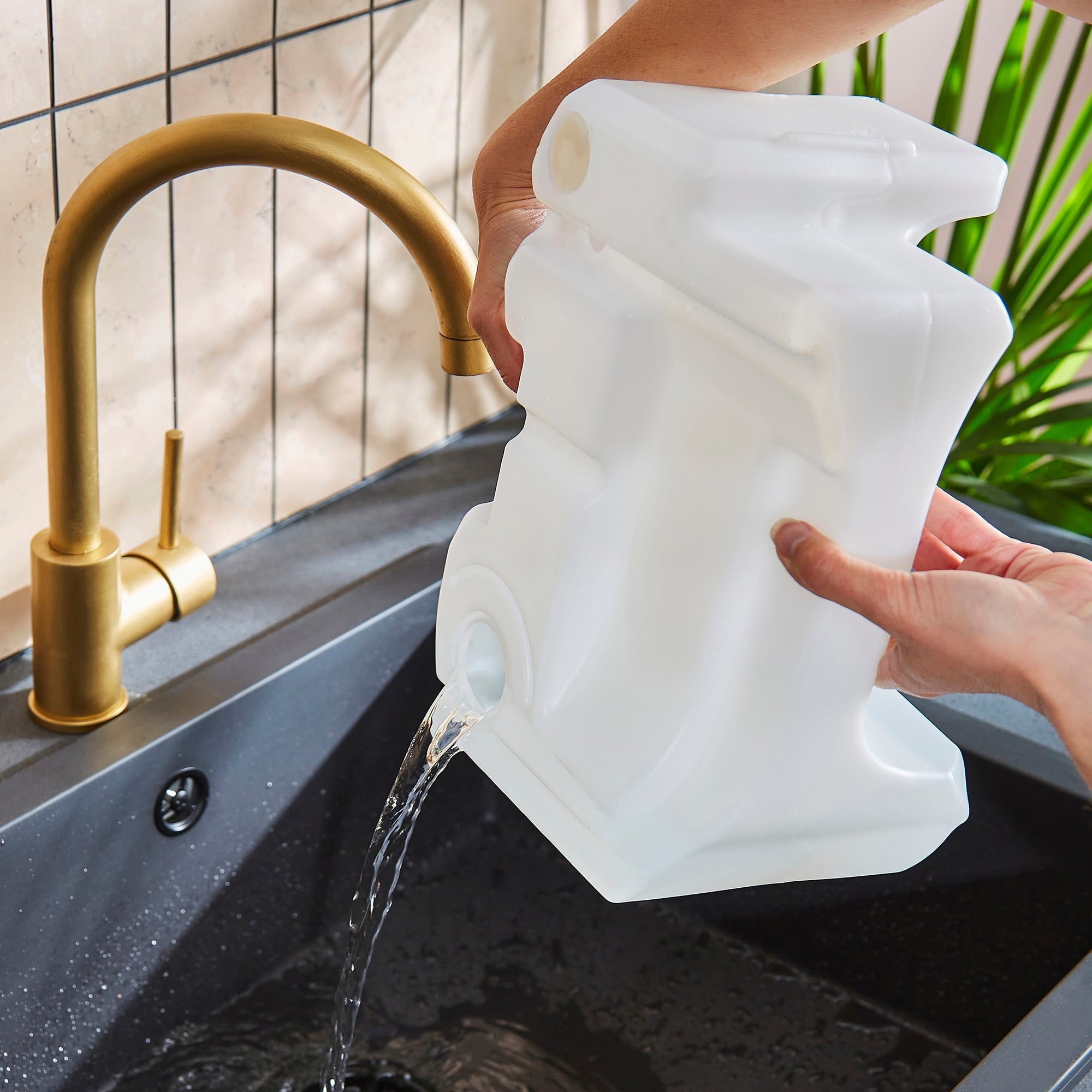 PureFresh 20 Litre Dehumidifier - Grey