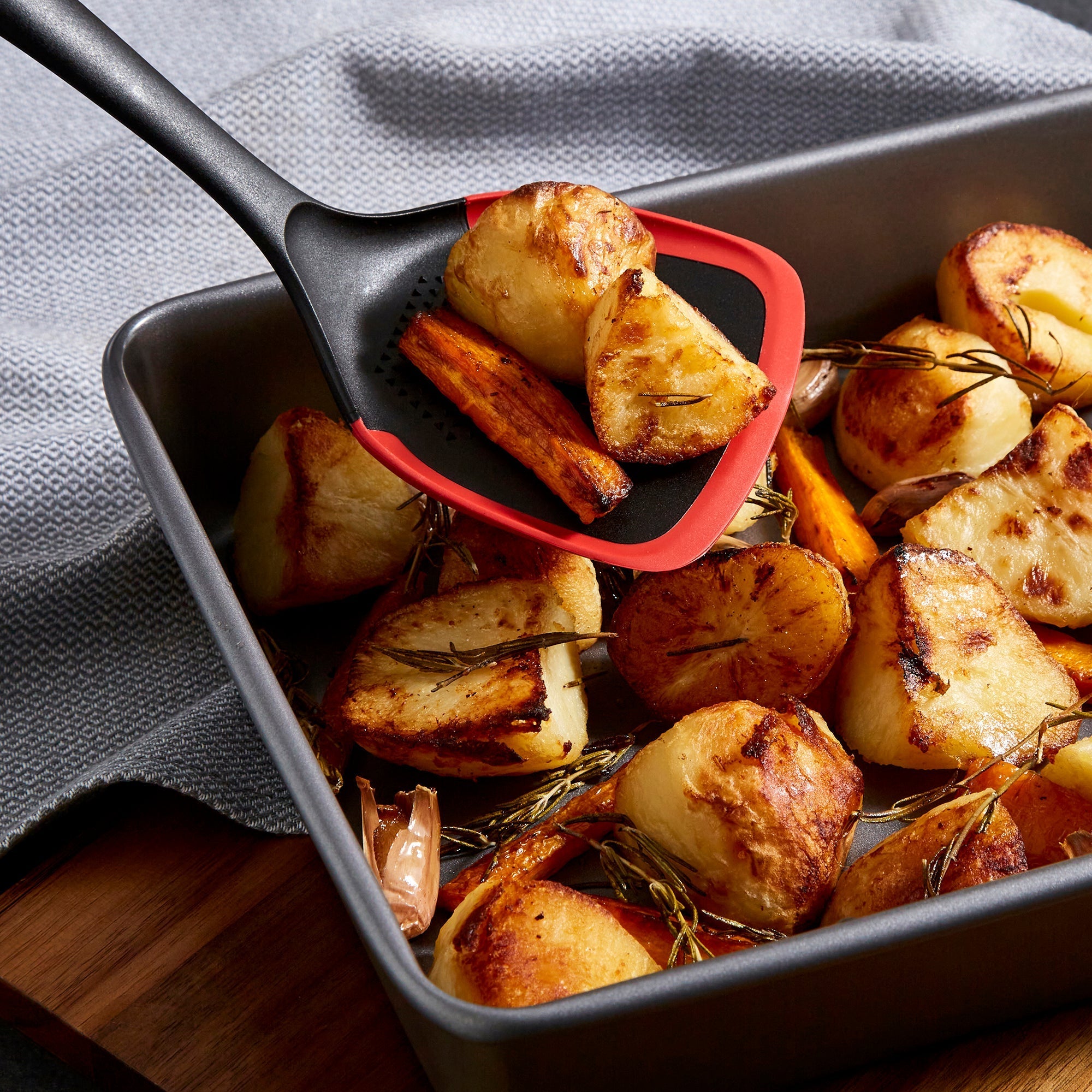 13"x9" Oven Tray Set and Slotted and Solid Turner Set